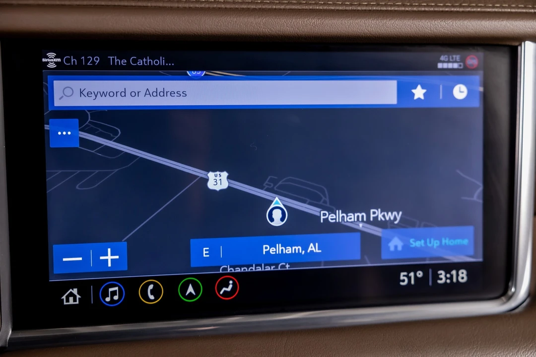2021 GMC Yukon 5th Gen - Image 19 of 21