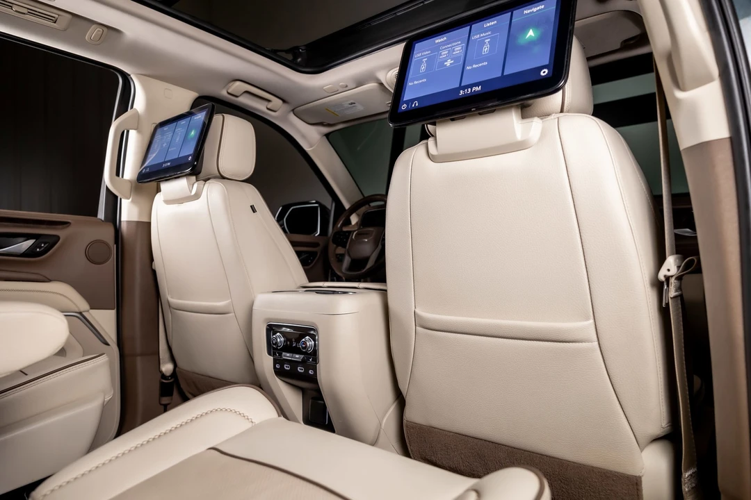2021 GMC Yukon 5th Gen - Image 13 of 21