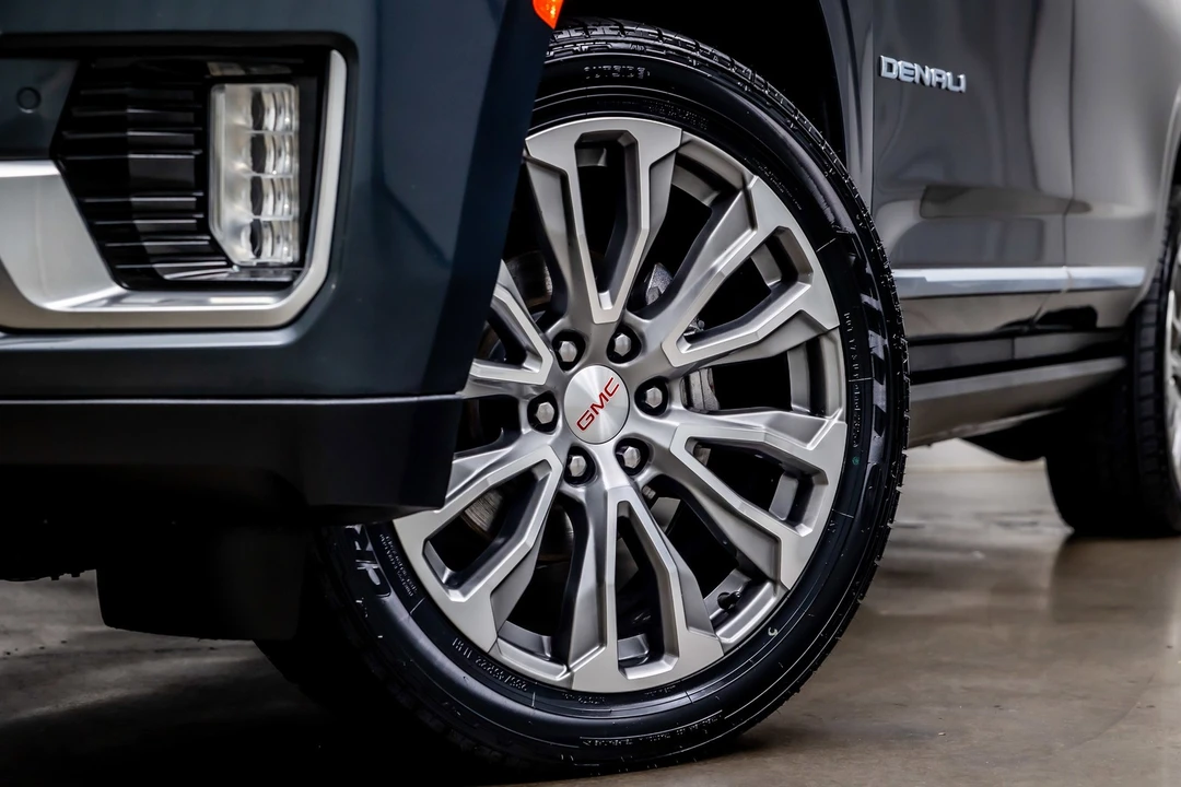 2021 GMC Yukon 5th Gen - Image 20 of 21