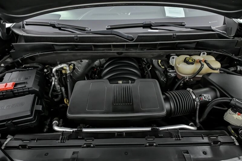 2021 GMC Yukon 5th Gen - Image 17 of 21