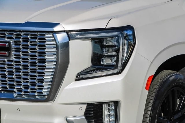2021 GMC Yukon 5th Gen - Image 8 of 12