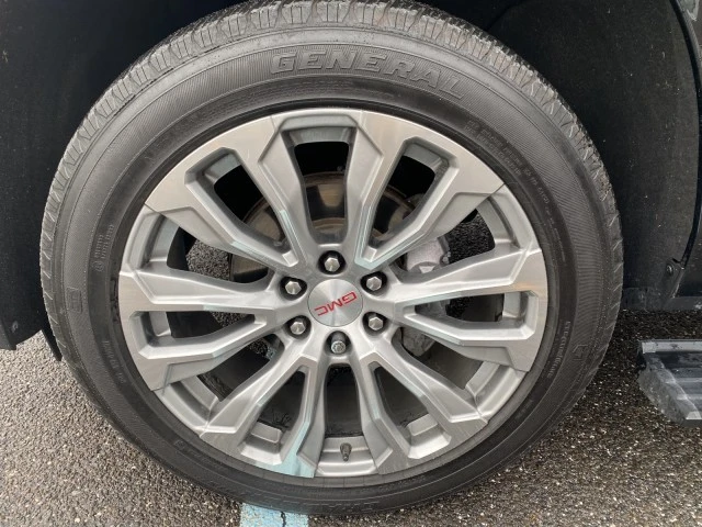 2021 GMC Yukon 5th Gen - Image 14 of 21