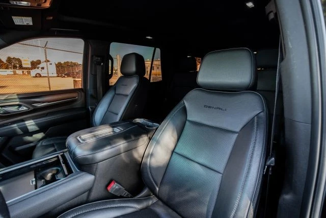 2021 GMC Yukon 5th Gen - Image 18 of 21