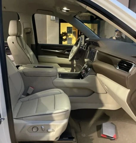 2021 GMC Yukon 5th Gen - Image 7 of 8