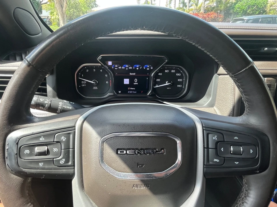 2021 GMC Yukon 5th Gen - Image 18 of 21