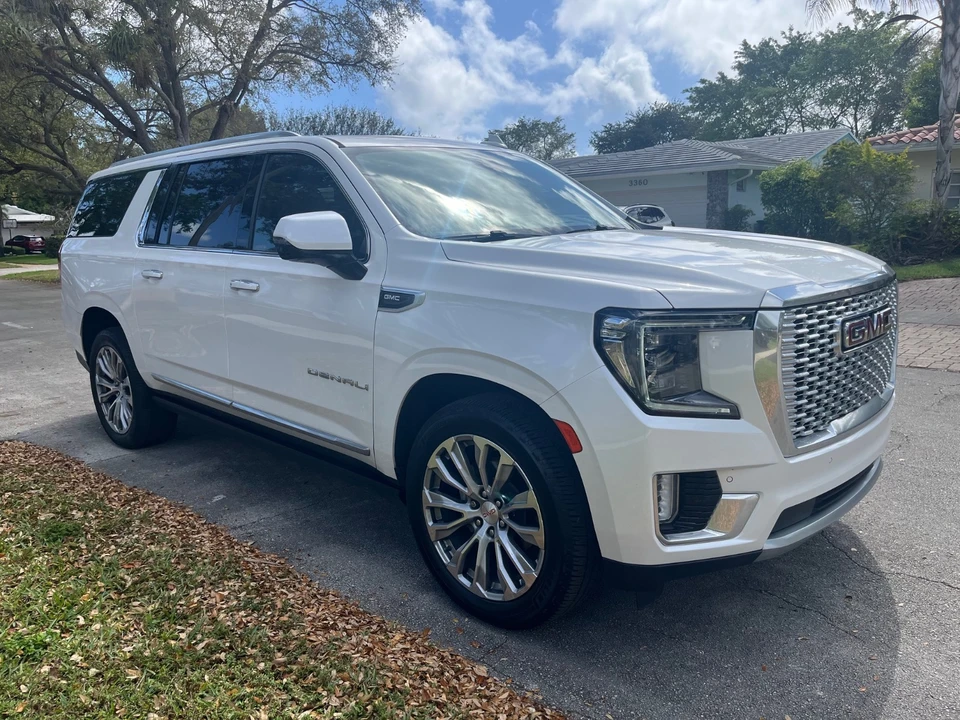 2021 GMC Yukon 5th Gen - Image 7 of 21