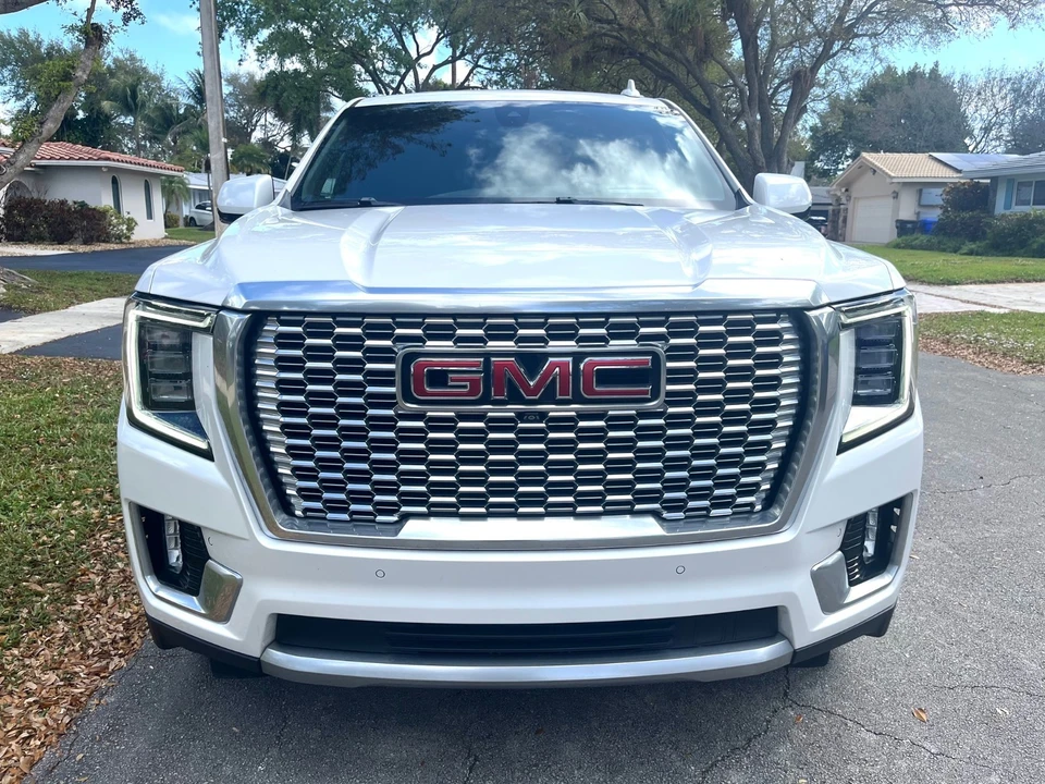 2021 GMC Yukon 5th Gen - Image 8 of 21