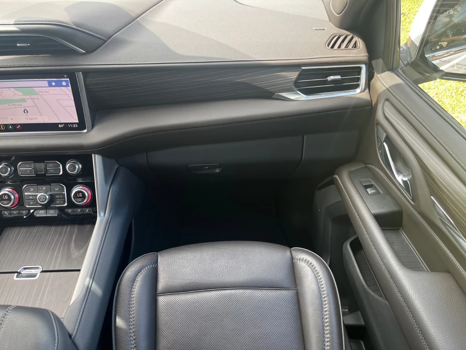 2021 GMC Yukon 5th Gen - Image 17 of 21