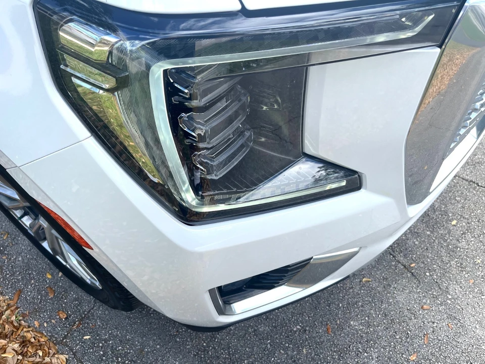 2021 GMC Yukon 5th Gen - Image 10 of 21