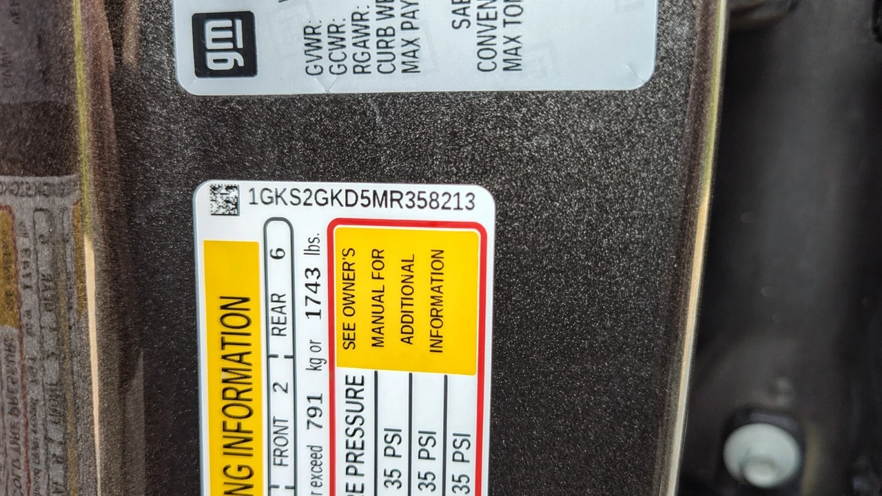 2021 GMC Yukon 5th Gen - Image 11 of 13