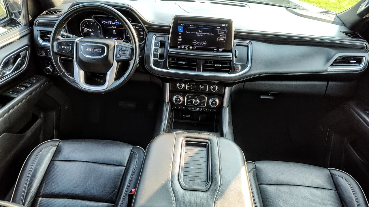 2021 GMC Yukon 5th Gen - Image 10 of 13