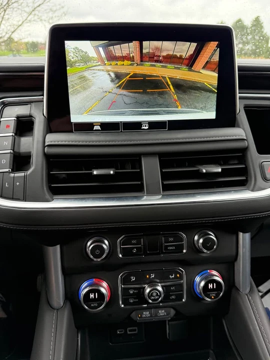 2021 GMC Yukon 5th Gen - Image 10 of 12