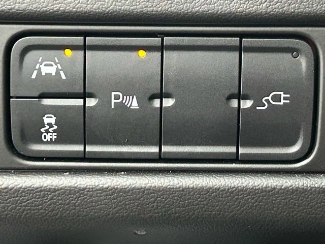 2021 GMC Yukon 5th Gen - Image 8 of 12