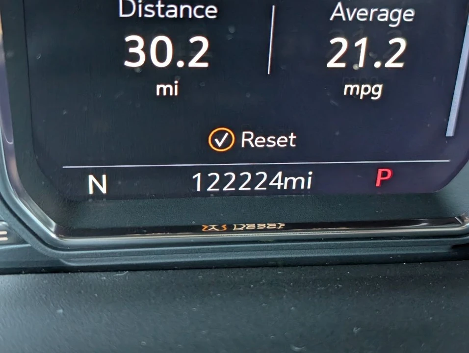 2021 GMC Yukon 5th Gen - Image 16 of 21