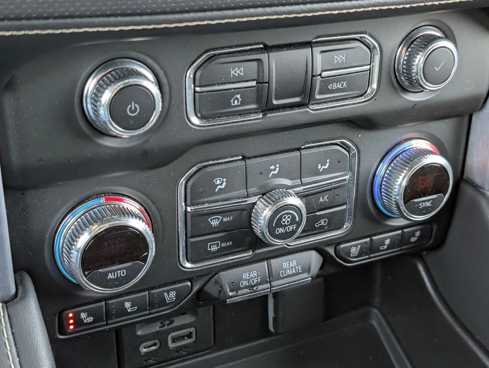 2021 GMC Yukon 5th Gen - Image 20 of 21