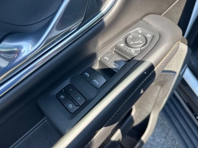 2021 GMC Yukon 5th Gen - Image 11 of 21