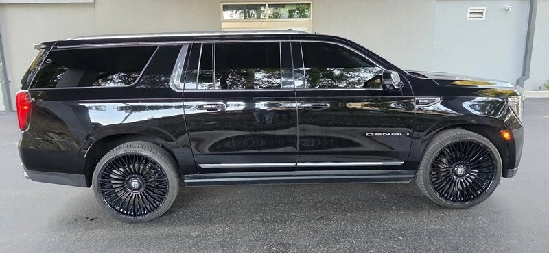 2021 GMC Yukon 5th Gen - Image 4 of 19