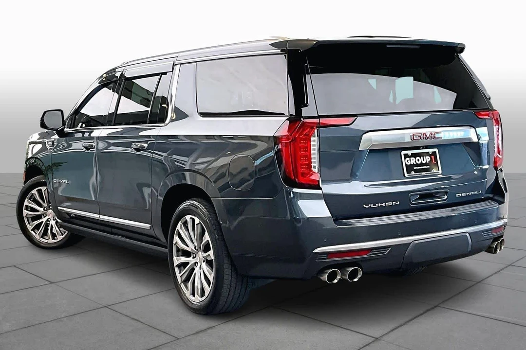 2021 GMC Yukon 5th Gen - Image 12 of 12