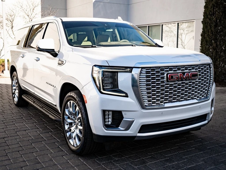 2021 GMC Yukon 5th Gen - Image 5 of 21