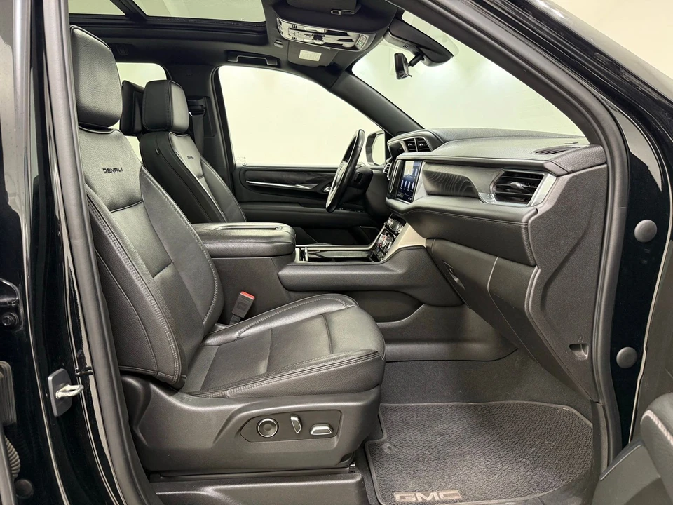 2021 GMC Yukon 5th Gen - Image 30 of 31