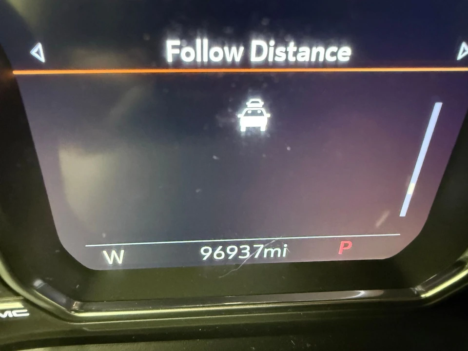 2021 GMC Yukon 5th Gen - Image 17 of 31