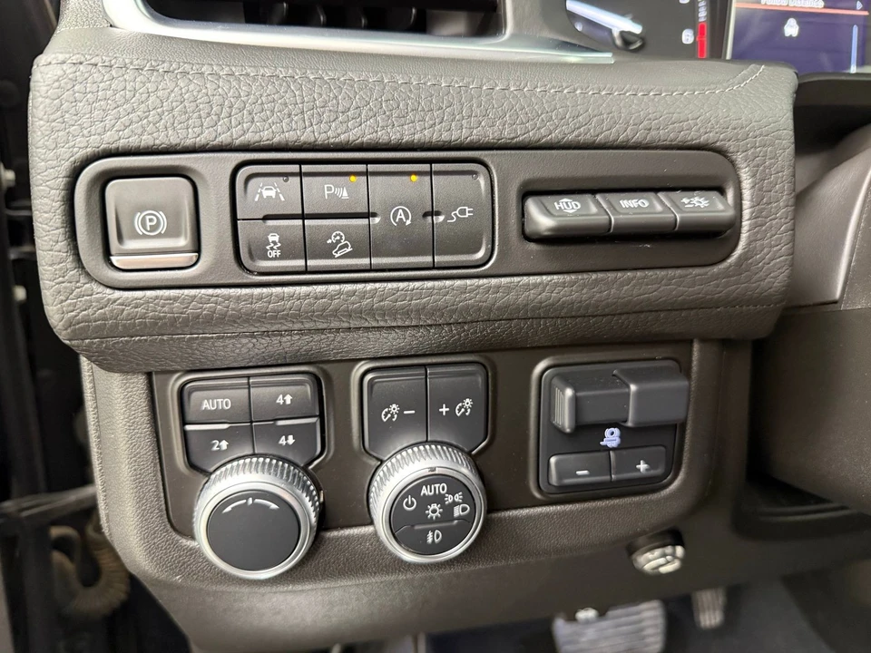 2021 GMC Yukon 5th Gen - Image 13 of 31
