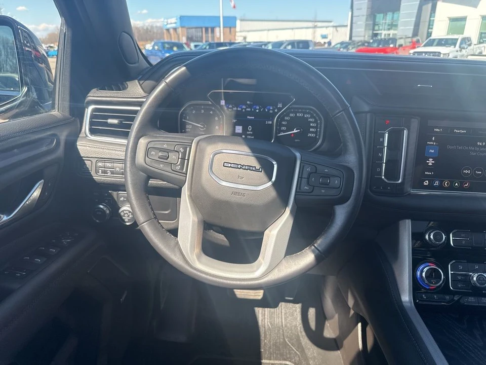 2021 GMC Yukon 5th Gen - Image 18 of 21
