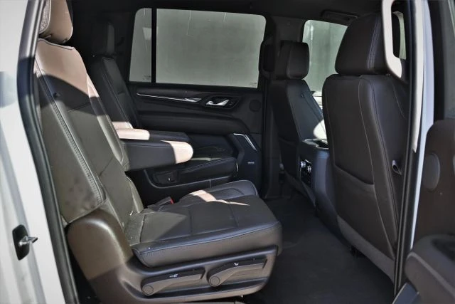 2021 GMC Yukon 5th Gen - Image 17 of 21