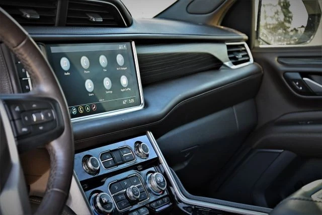 2021 GMC Yukon 5th Gen - Image 11 of 21