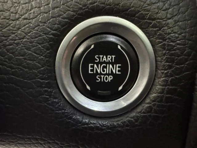 2021 GMC Yukon 5th Gen - Image 18 of 21
