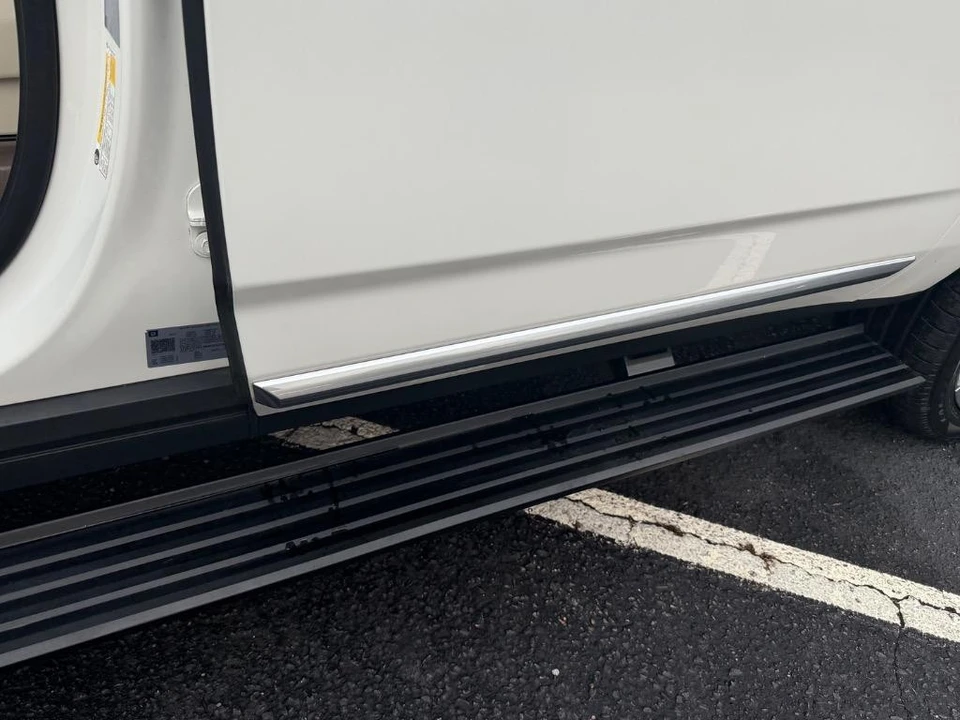 2021 GMC Yukon 5th Gen - Image 7 of 21
