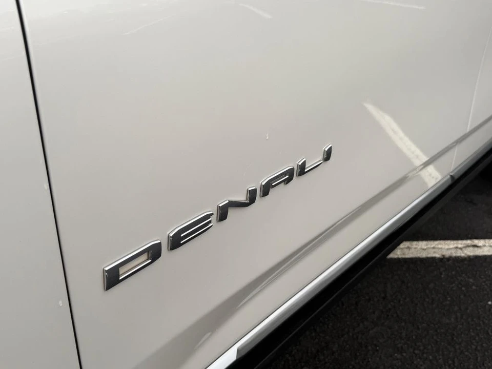 2021 GMC Yukon 5th Gen - Image 4 of 21
