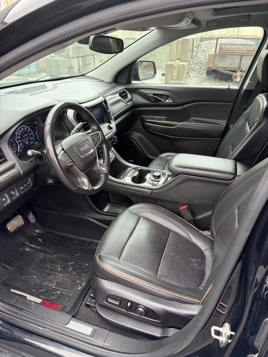 2021 GMC Acadia - Image 9 of 18