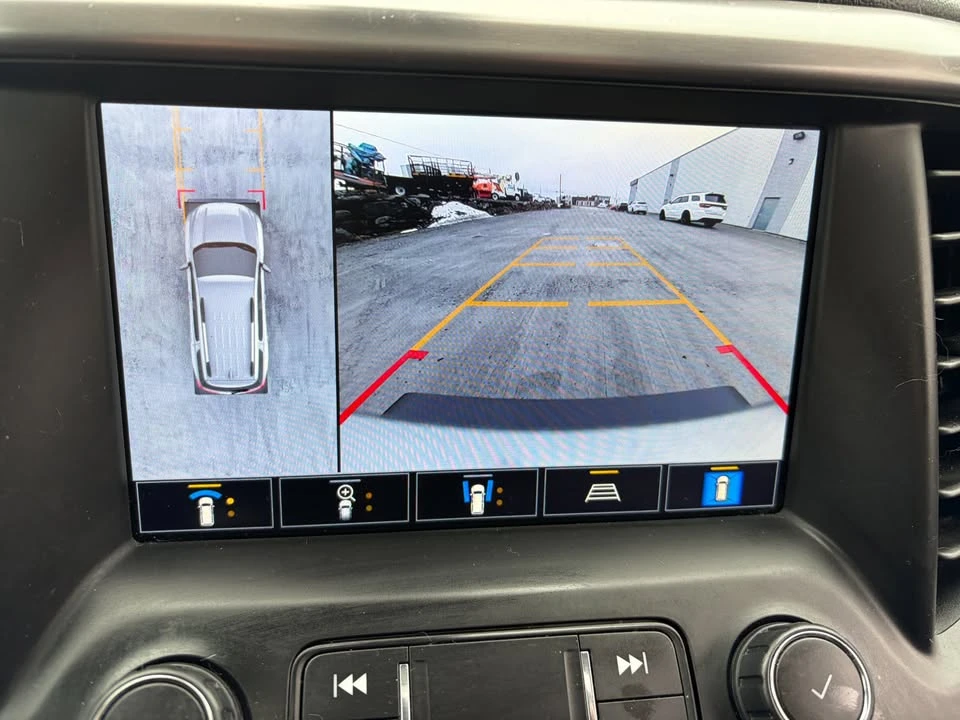 2021 GMC Acadia - Image 17 of 18