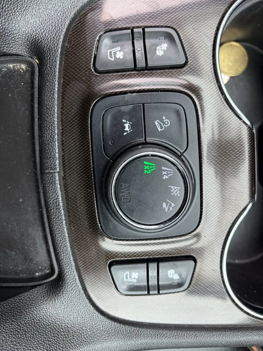 2021 GMC Acadia - Image 13 of 18