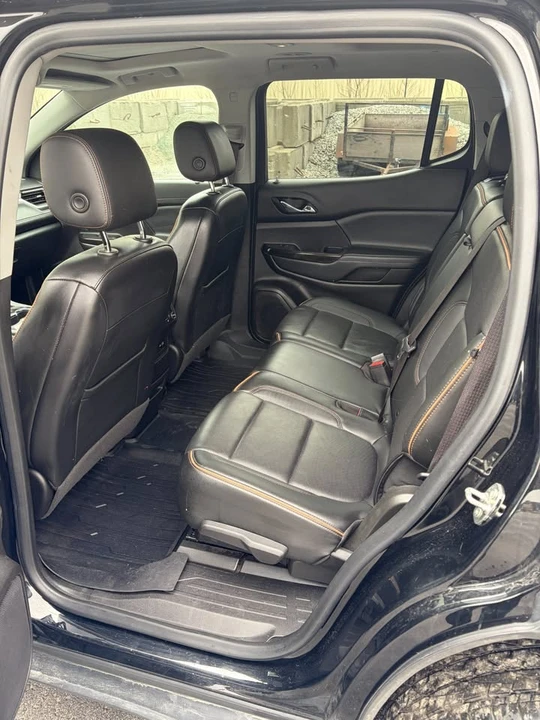 2021 GMC Acadia - Image 10 of 18