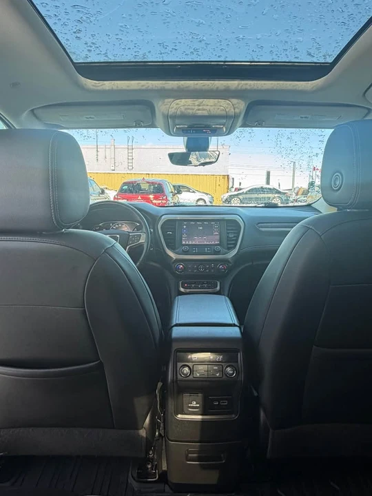2021 GMC Acadia - Image 10 of 13