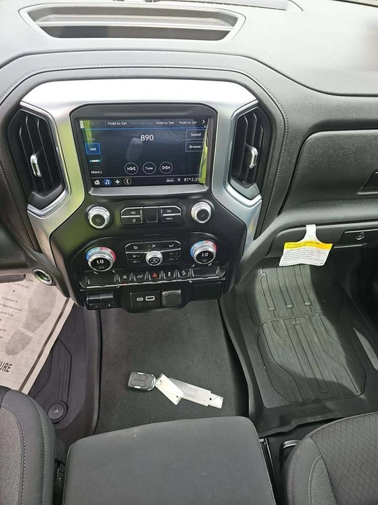 2021 GMC Sierra 5th Gen - Image 9 of 12
