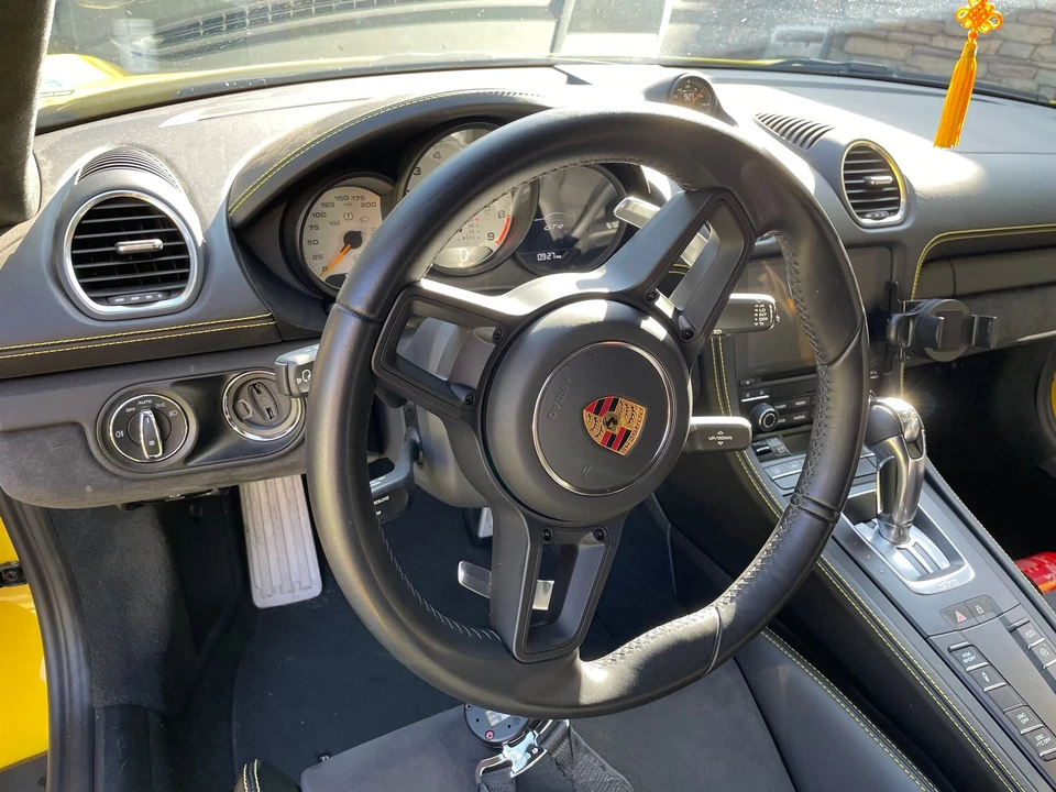 2021 Porsche 718 Cayman GT4 - Image 14 of 15