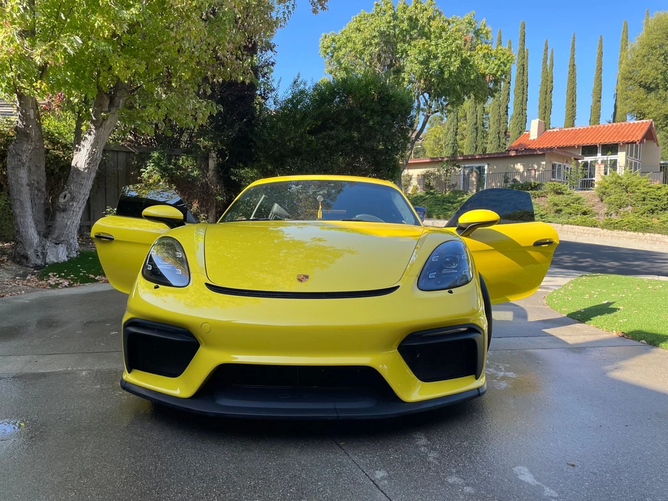2021 Porsche 718 Cayman GT4 - Image 15 of 15
