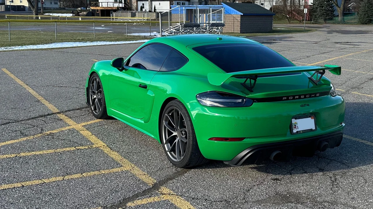 2021 Porsche 718 Cayman GT4 - Image 5 of 13