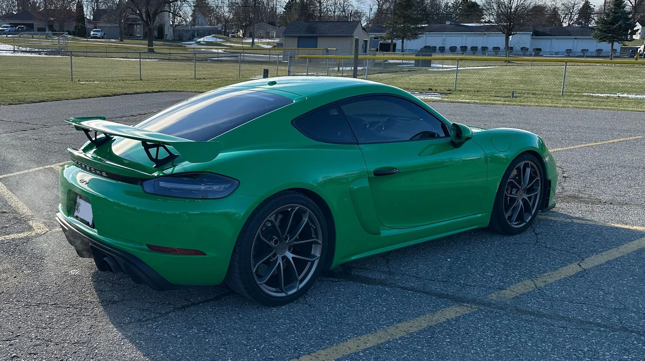 2021 Porsche 718 Cayman GT4 - Image 6 of 13