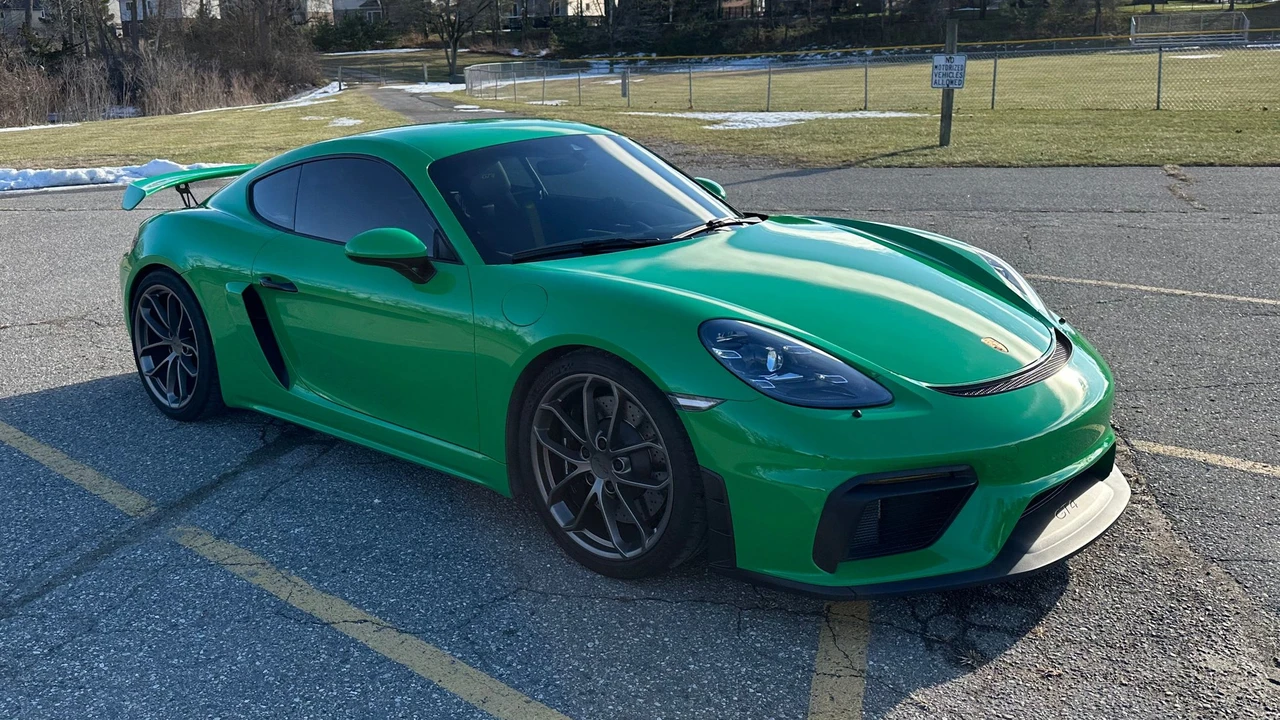 2021 Porsche 718 Cayman GT4 - Image 8 of 13