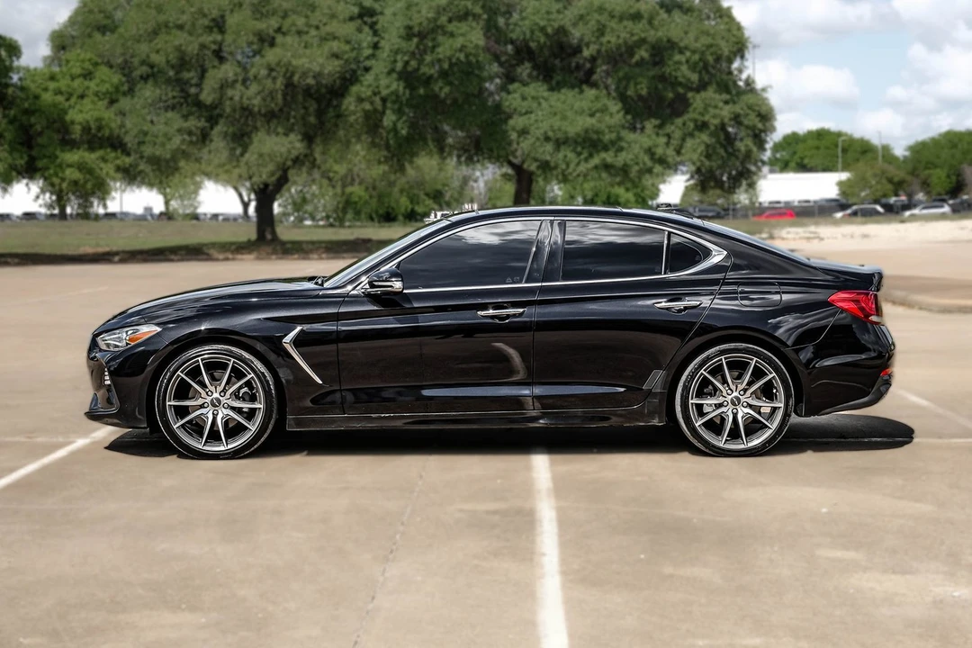 2021 Genesis G70 - Image 15 of 31