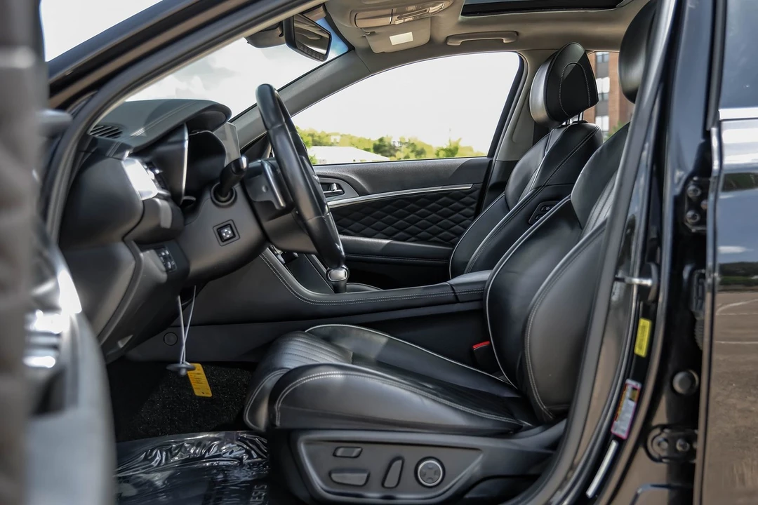 2021 Genesis G70 - Image 5 of 31