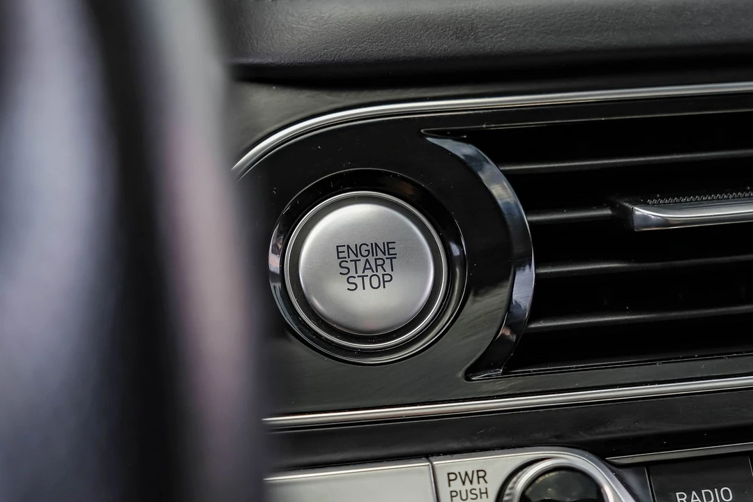 2021 Genesis G70 - Image 27 of 31