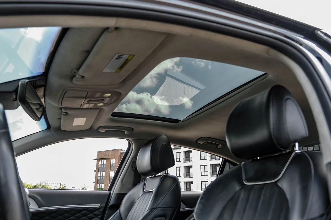 2021 Genesis G70 - Image 6 of 31