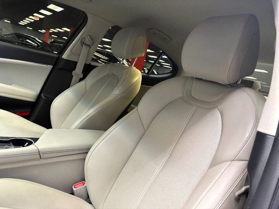 2021 Genesis G70 - Image 15 of 21
