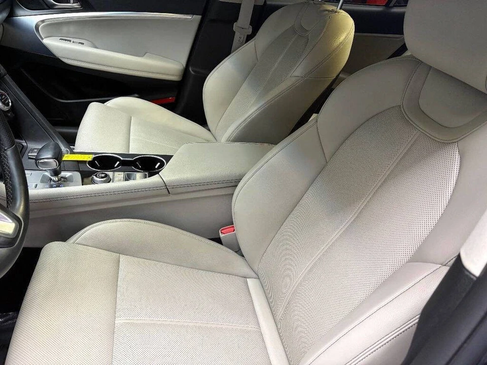 2021 Genesis G70 - Image 17 of 21