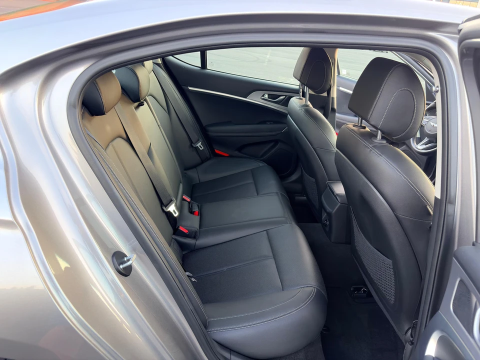 2021 Genesis G70 - Image 24 of 31